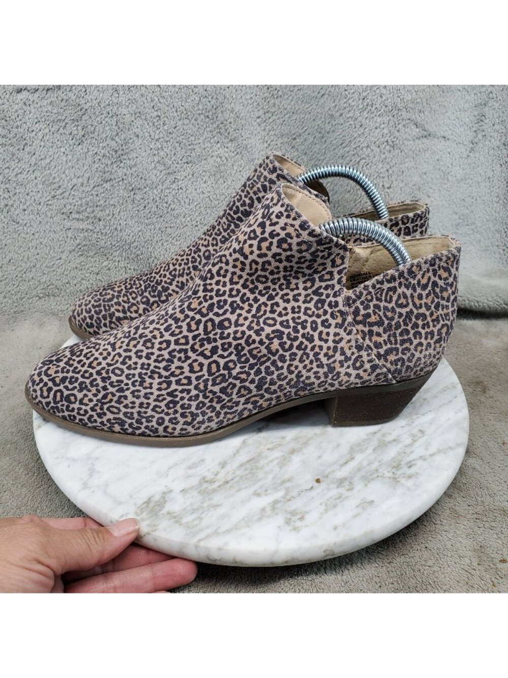 Crown & Ivy Shoes Womens Size 9 Brown Leopard Leather Kendall Ankle Boots *Read*